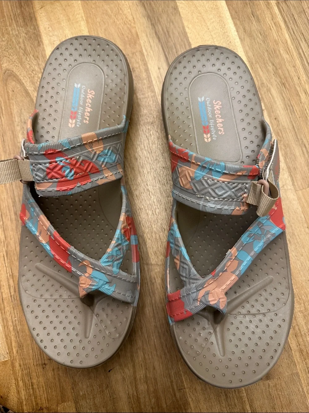 SKECHERS Reggae foamie sandals